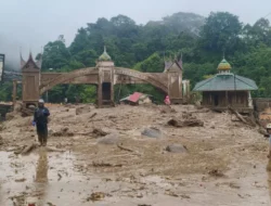 Jalur Padang-Bukittinggi Lumpuh Total, Polisi Imbau Pengendara Gunakan Jalur Alternatif