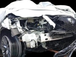 Pengemudi Becak Barang Tewas Ditabrak Mobil Mewah Lexus di Medan, Identitas Korban Mr.X