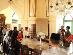 Menelusuri Warisan Siak, Dari Istana Megah hingga Makan Beghanyut