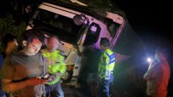 Langgar Larangan Tonase, Truk Kimia Terperosok di Okura dan Sebabkan Kemacetan