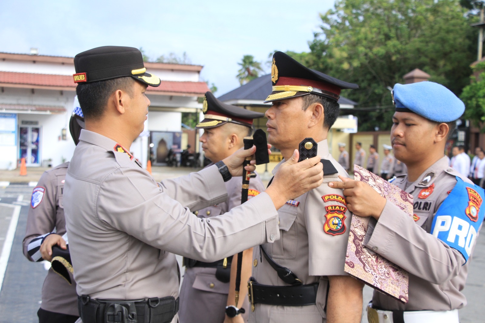 Kompol Lassarus Sinaga Resmi Jabat Wakapolres Inhu, Berikut Ini Profilnya Kompol Lassarus Sinaga Resmi Jabat Wakapolres Inhu, Berikut Ini Profilnya