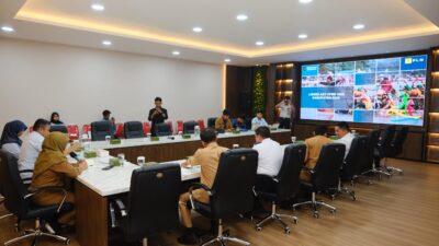 Bupati Afni Kunjungi PLN UP3 Pekanbaru