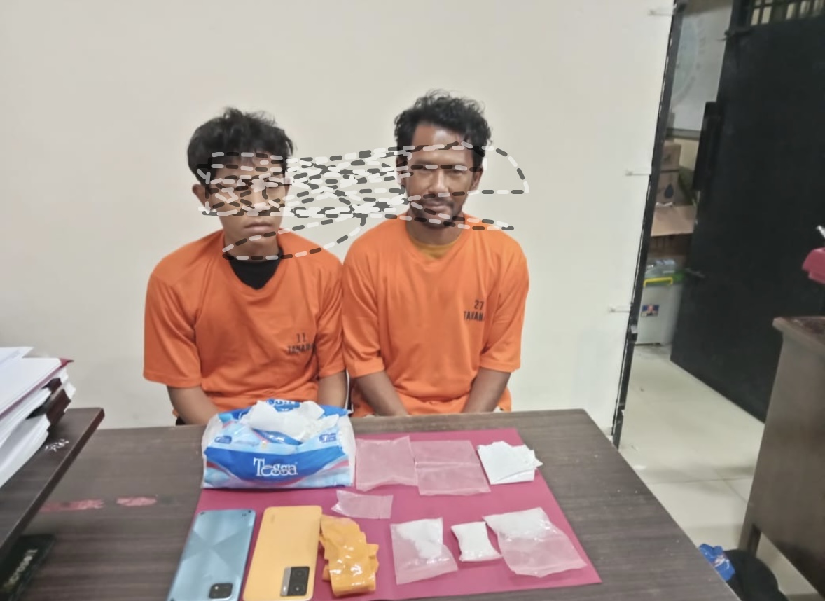 Awal 2026 Jadi Petaka, Dua Pria Kurir Sabu Diciduk Polres Rohul Seusai Pergantian Tahun Awal 2026 Jadi Petaka, Dua Pria Kurir Sabu Diciduk Polres Rohul Seusai Pergantian Tahun