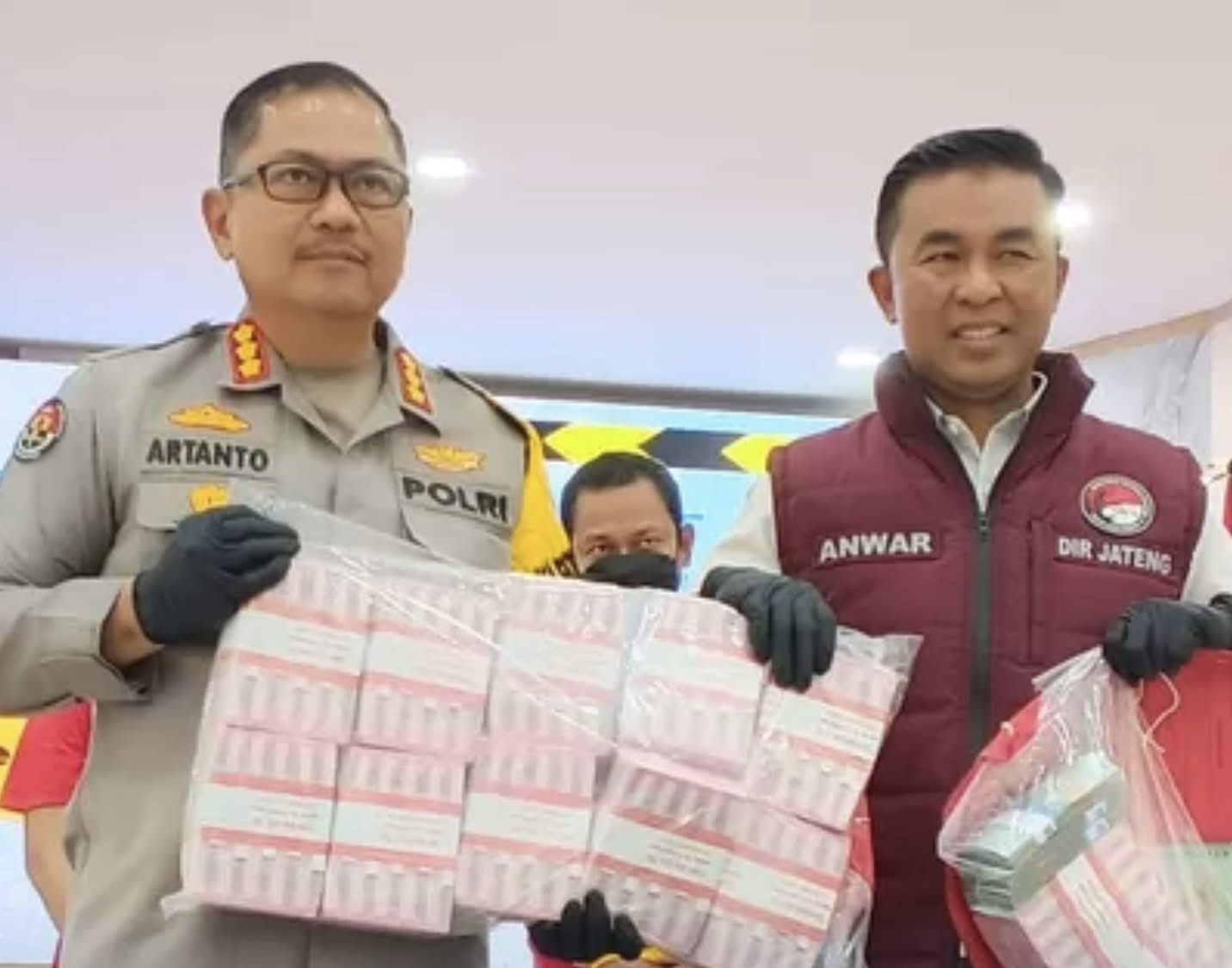 Sita Aset Bandar Hingga Rp 3,16 Miliar, Ditresnarkoba Polda Jateng Bongkar TPPU Narkotika Sita Aset Bandar Hingga Rp 3,16 Miliar, Ditresnarkoba Polda Jateng Bongkar TPPU Narkotika