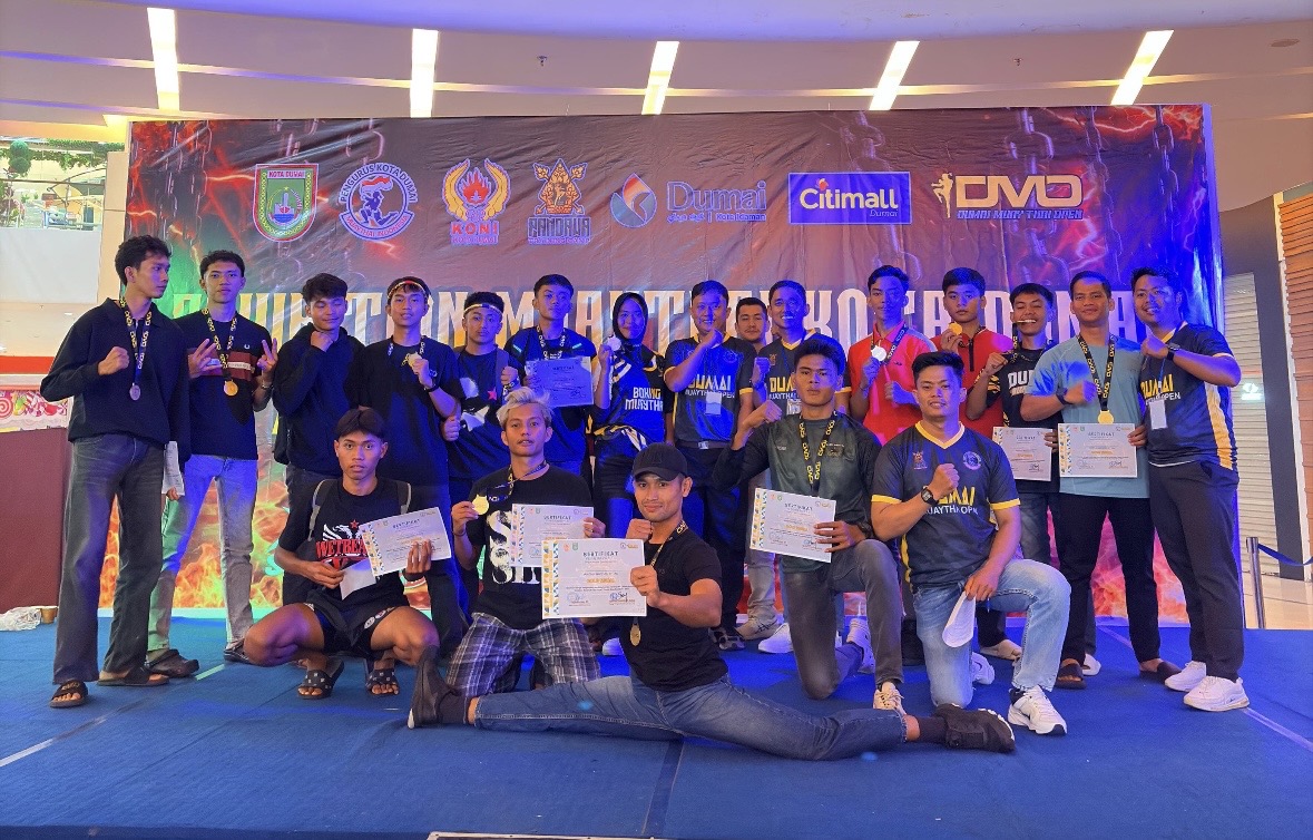 Dua Personel Brimob Riau Sabet Gelar Juara Dumai Muaythai Open 2026 1 IMG 9457