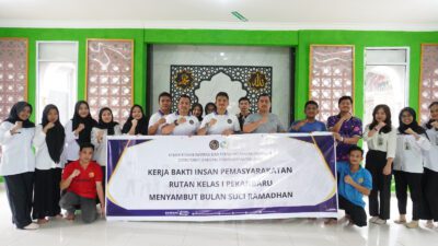 Sambut Ramadan 1447 H, Rutan Pekanbaru Bersihkan Masjid At-Taubah Bersama WBP