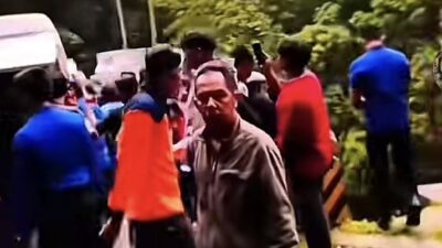 Iringi Ambulans dari Pekanbaru-Sumbar, Mobil Box Terjun ke Sungai di Kelok 9 2 IMG 9620