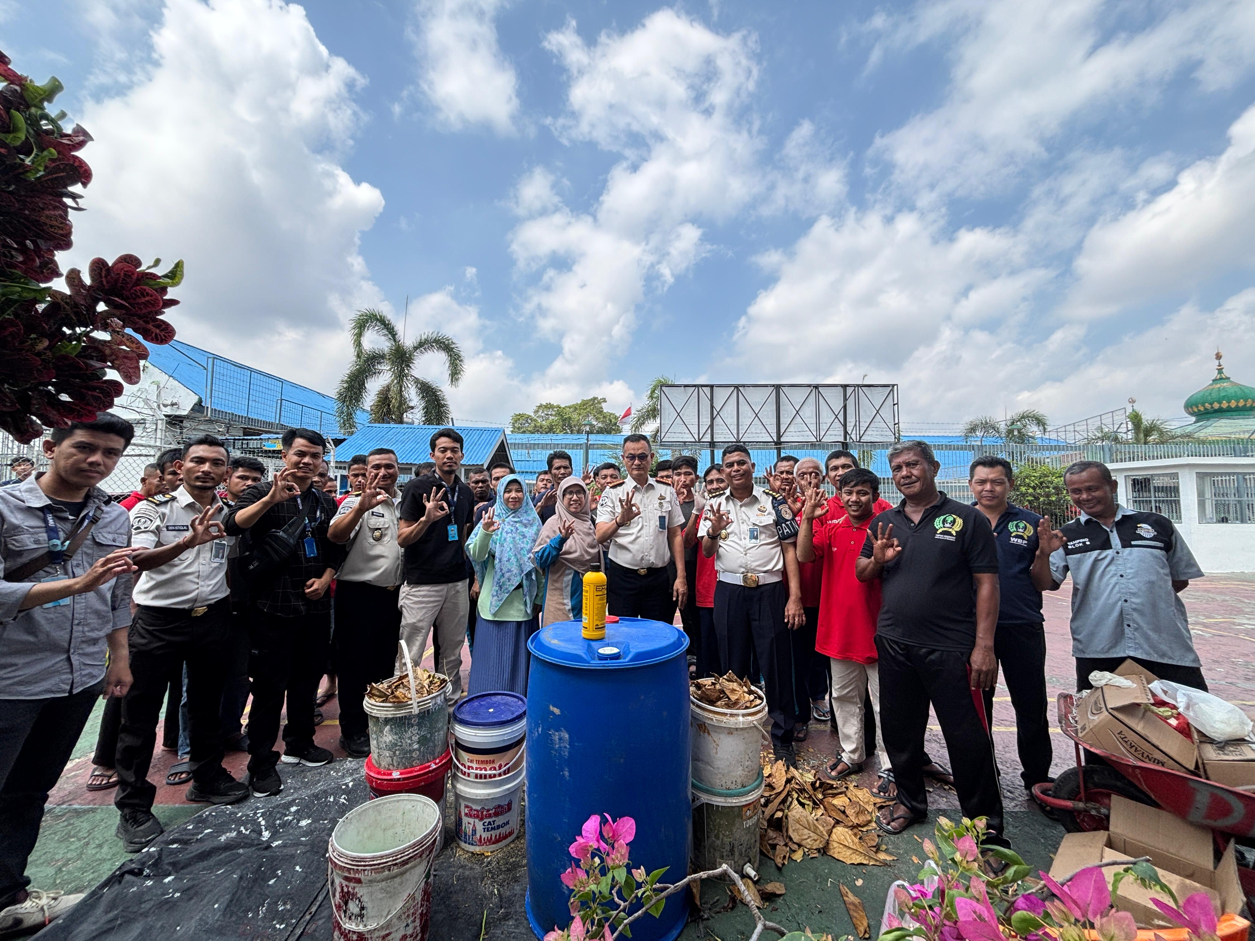 Warga Binaan Lapas Pekanbaru Olah Sampah Jadi Pupuk Bernilai Ekonomi