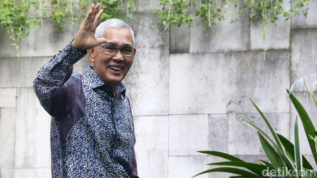 Innalillahi, Indonesia Berduka: Wapres Ke-6 RI Try Sutrisno Wafat di RSPAD Gatot Soebroto