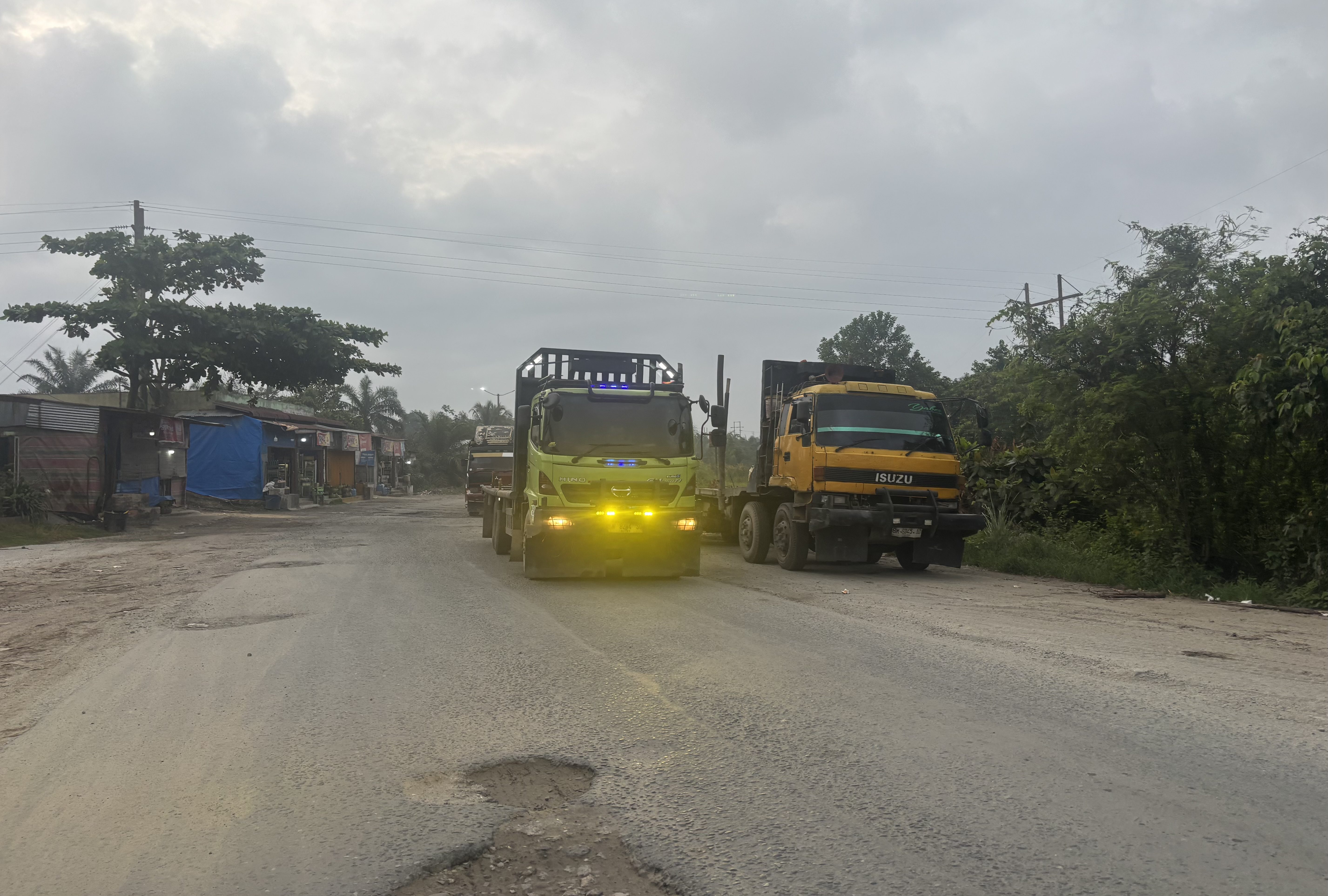 Jalan Rusak Simpang Perawang–Minas Siak Kian Parah, Warga Tagih Janji Pemerintah Jelang Mudik Lebaran