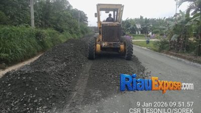 Melalui program Corporate Social Responsibility (CSR), perusahaan ini sukses merealisasikan pembangunan jalan aspal tipe A sepanjang 4 kilometer