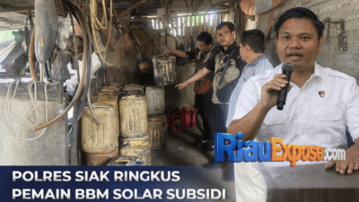 Polres Siak Ringkus Dua Pemain BBM Subsidi, L-300 Bertangki Modifikasi Jadi Barang Bukti 10 Praktik ilegal penyelewengan BBM subsidi kembali terbongkar di Kecamatan Tualang, Kabupaten Siak, Riau.