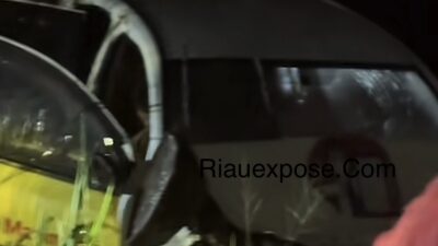 Insiden yang melibatkan satu unit bus Pelangi dan mobil Daihatsu Sirion putih berlogo Maxim itu mengakibatkan satu orang meregang nyawa.