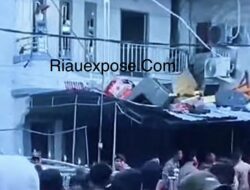 Ricuh di Karaoke Panipahan! Warga Ngamuk Diduga Terkait Narkoba-Prostitusi