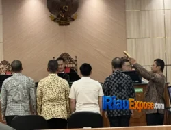 Sidang Korupsi Abdul Wahid Memanas, Hakim Ingatkan Saksi: Jangan Keluar dari Fakta