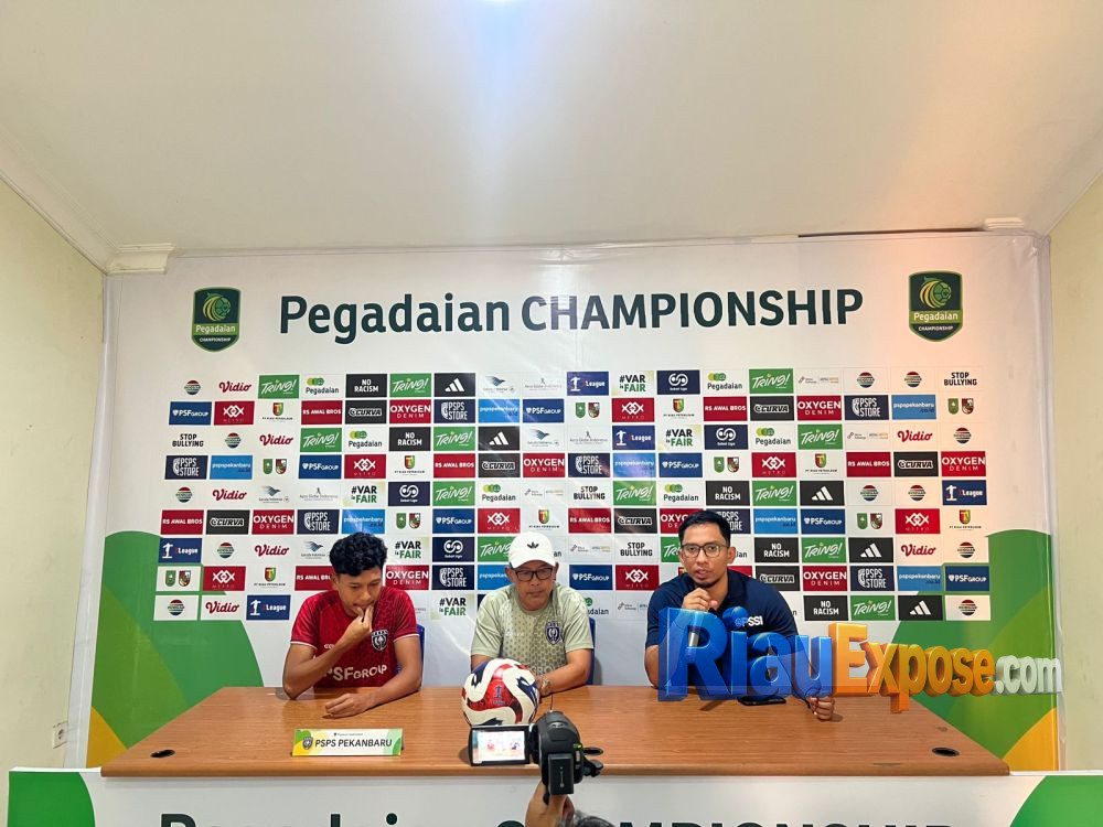 PSPS Pekanbaru menghadapi ujian saat menjamu Persekat Tegal di Stadion Kaharuddin Nasution, Minggu (19/4) malam.
