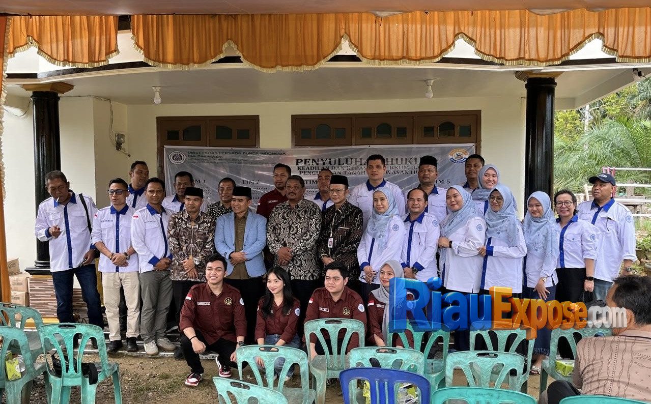 Belasan Dosen Fakultas Hukum Universitas Persada Bunda Indonesia (UPBI) Pekanbaru hadir langsung di Desa Bengkolan Salak, Kabupaten Rokan Hulu, Sabtu (26/4/2026).