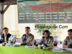 Nenek di Siak Meregang Nyawa Usai Salat, Pisau dan Golok Berlumur Darah