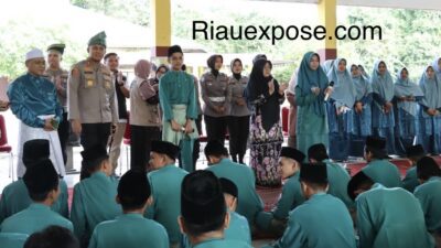Kapolres Siak AKBP Sepuh Ade Irsyam Siregar bersama tim turun langsung ke SMP Sains Tahfizh Islamic Center Siak pasca insiden berdarah beberapa hari lalu.