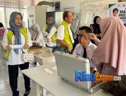 Perdami Riau-Kepri Gelar Bakti Sosial di SMPN 9 Pekanbaru, Edukasi Bahaya Myopia pada Pelajar