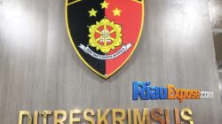 Eri Bukit Laporkan Akun TikTok Tol Cipularang ke Polda Riau, Diduga Sebar Hoaks dan Fitnah 4 Eri Bukit, resmi melaporkan akun TikTok “Tol Cipularang” ke Ditreskrimsus Polda Riau, Rabu (13/05/2026).