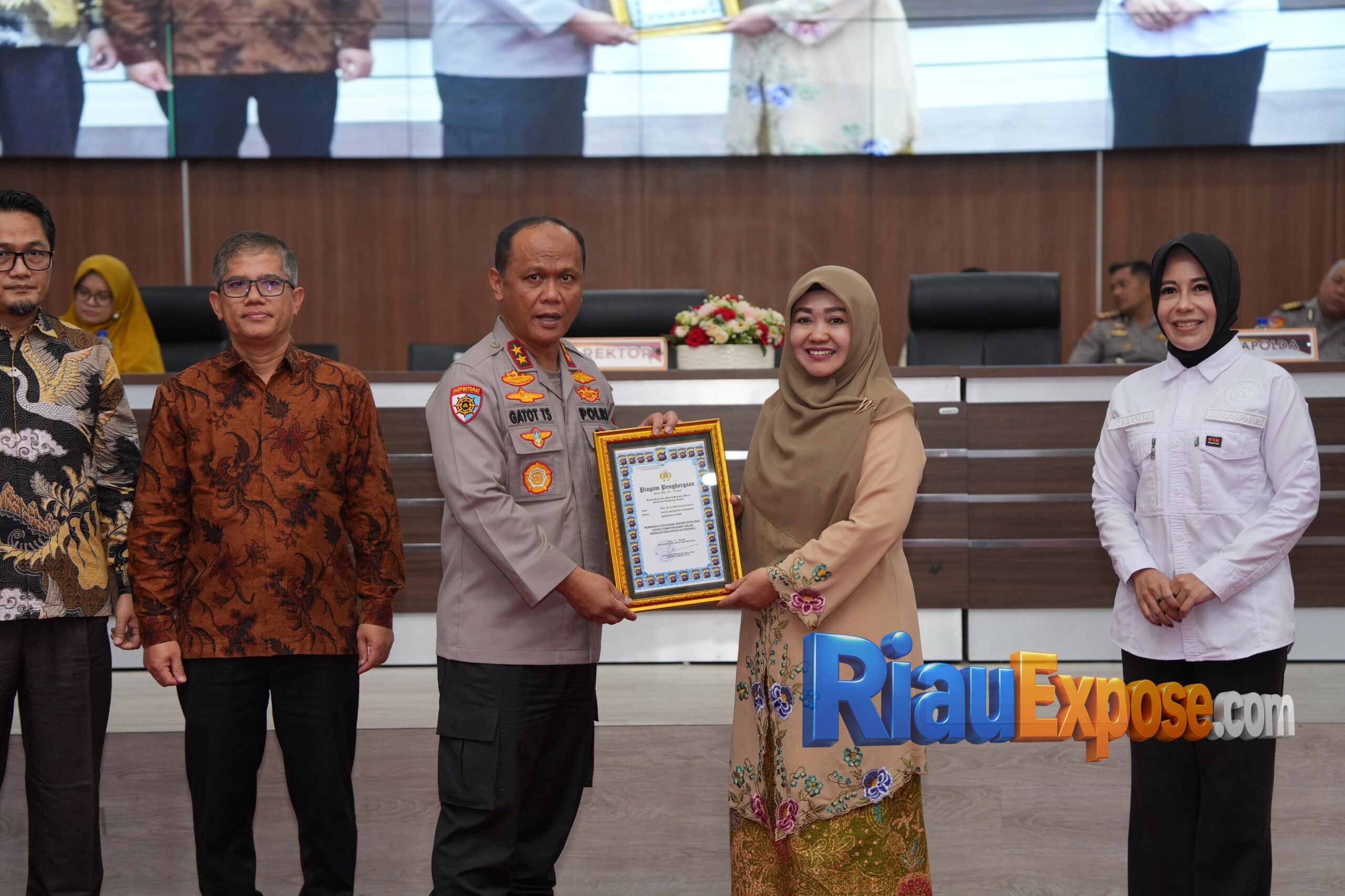 Kapolda Sumbar isi kuliah umum di UIN Imam Bonjol saat peringatan Hardiknas