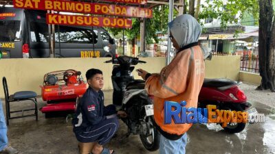 Servis Gratis Brimob Riau, Ojol Makin Lancar Berjuang di Jalan