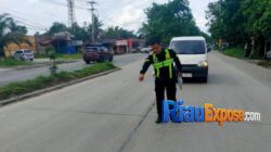 Kecelakaan lalu lintas kembali terjadi di Jalan Soekarno Hatta, tepatnya di jalur barat dekat U-Turn Elang Auto, Kecamatan Tuah Madani, Kota Pekanbaru