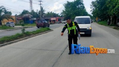 Lawan Arus, Pemotor Tewas Ditabrak Truck Box Saat Melintas di Soekarno Hatta Pekanbaru