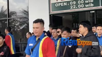 Isu Upah Lembur-Hari Libur Tak Dibayar Indomaret Picu Aksi Demo Karyawan di Plaza Batamindo