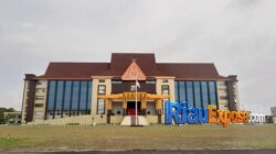 Diduga Sebar Hoaks, Suparman Dilaporkan BPPH Pemuda Pancasila Ke Polda Riau 4 Badan Penyuluhan dan Pembelaan Hukum (BPPH) Pemuda Pancasila Kota Pekanbaru resmi melaporkan Suparman ke Direktorat Reserse Kriminal Umum (Ditreskrimum) Polda Riau