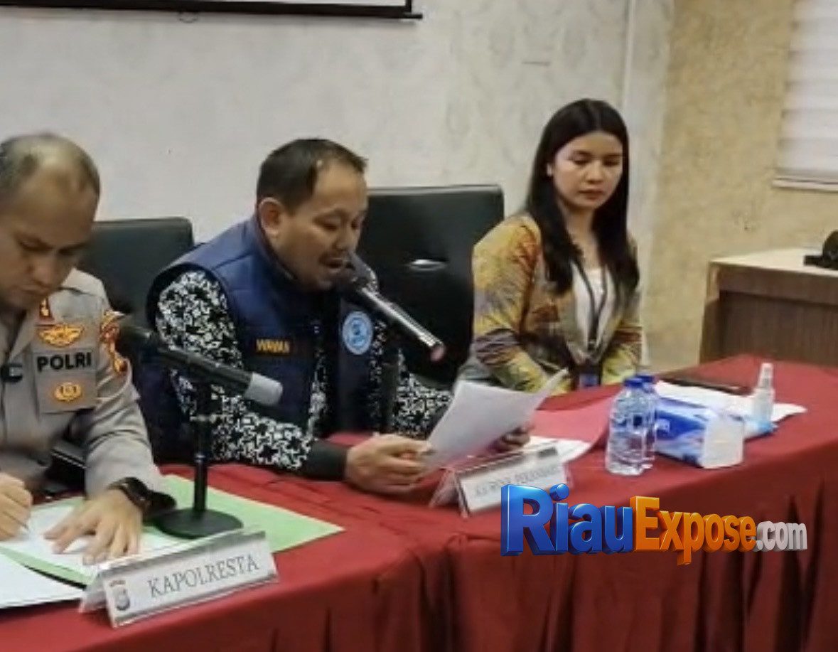 AF disebut tidak menggunakan ganja secara langsung, melainkan hanya terpapar asap ganja saat berada di dalam toilet