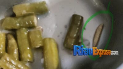 Santri Ponpes Nurul Ilmi Tualang-Siak Keluhkan Ulat Hidup hingga Rambut di Nasi Menu MBG