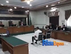 Dua Terdawa Korupsi PMKS Mini Bengkalis Jalani Sidang Perdana, JPU Kejati Riau Bacakan Dakwaan