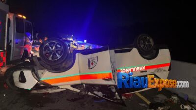 Tiga Wanita Tewas Usai Ambulans Tabrak Truk Trailer di Tol Pekanbaru-Dumai, Perawat Jadi Korban 10 Kecelakaan maut di Tol Permai