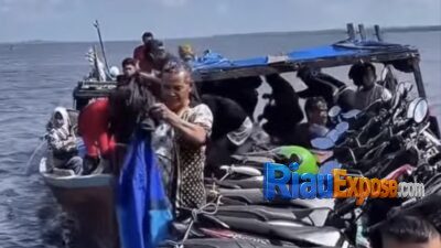 Pompong Bocor di Perairan Pulau Bengkalis, Puluhan Penumpang Panik