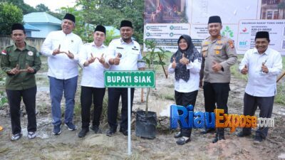 Bupati Afni Letakkan Batu Pertama Rumah Singgah Gratis untuk Pasien Miskin di Siak 14 Pembangunan rumah singgah untuk keluarga pasien di Siak