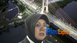 Komitmen Berantas Pungli, Siak Masuk Kabupaten Terbaik untuk Investasi Versi Fortune Indonesia 4 Bupati Siak Afni Zulkifli menyampaikan komitmen Pemerintah Kabupaten Siak dalam memberantas pungutan liar dan menciptakan iklim investasi yang kondusif usai Siak masuk daftar kabupaten terbaik untuk investasi versi Fortune Indonesia.