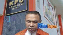 Abdul Wahid menjalani sidang vonis di Pengadilan Tipikor Pekanbaru usai divonis dua tahun penjara dalam perkara korupsi.