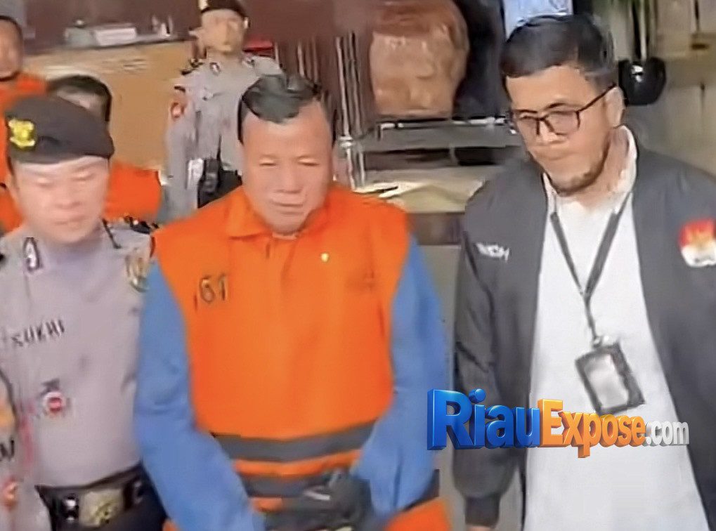 Bupati Kuansing, Sekda, dan Dirut PT Ardiles Resmi Jadi Tersangka KPK