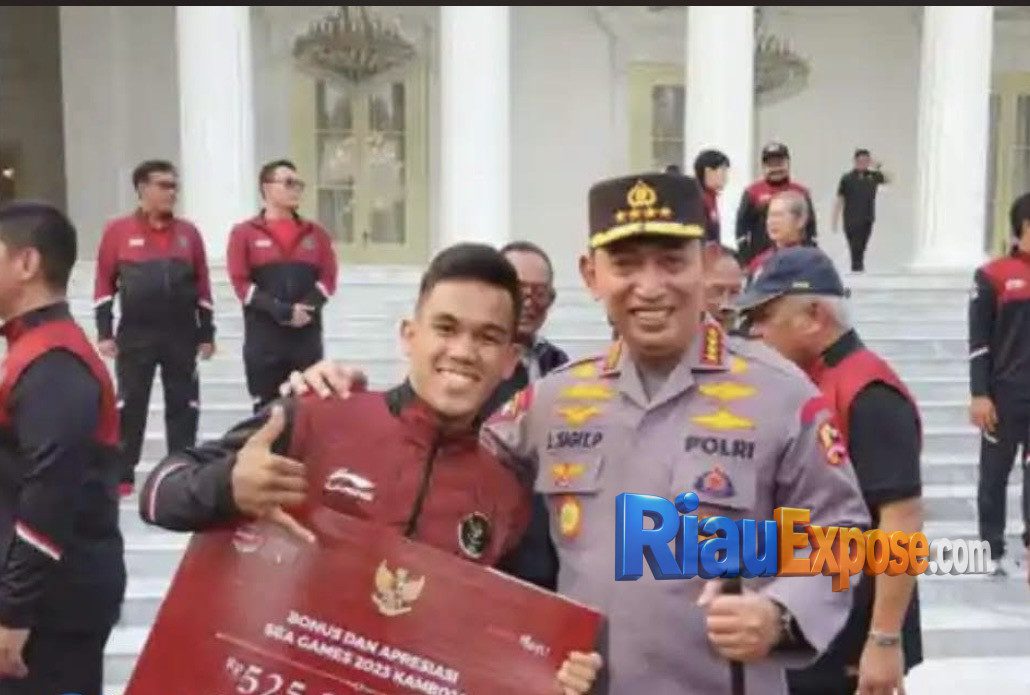 Kisah Inspiratif Toni Hutapea, Atlet Kickboxing Jadi Perwira Polri 1 Anak Penarik Becak Ini Pecahkan Takdir, Atlet Kickboxing Toni Kristian Hutapea Raih Pangkat Ipda Lewat Jalur Prestasi Polri