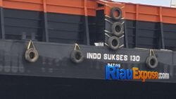 Kapal motor KM Gading 2 tenggelam di perairan Kawasan Industri Tanjung Buton, Siak, Riau, saat melakukan draft survey.