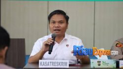 Update Penyelidikan Kematian dr Alex Cristo Loris Masih Menunggu Hasil Histopatologi dan Toksikologi Forensik 5 Kasat Reskrim Polres Siak AKP Dr Raja Kosmos P SH MH menyampaikan perkembangan penyelidikan kematian dr Alex Cristo Loris