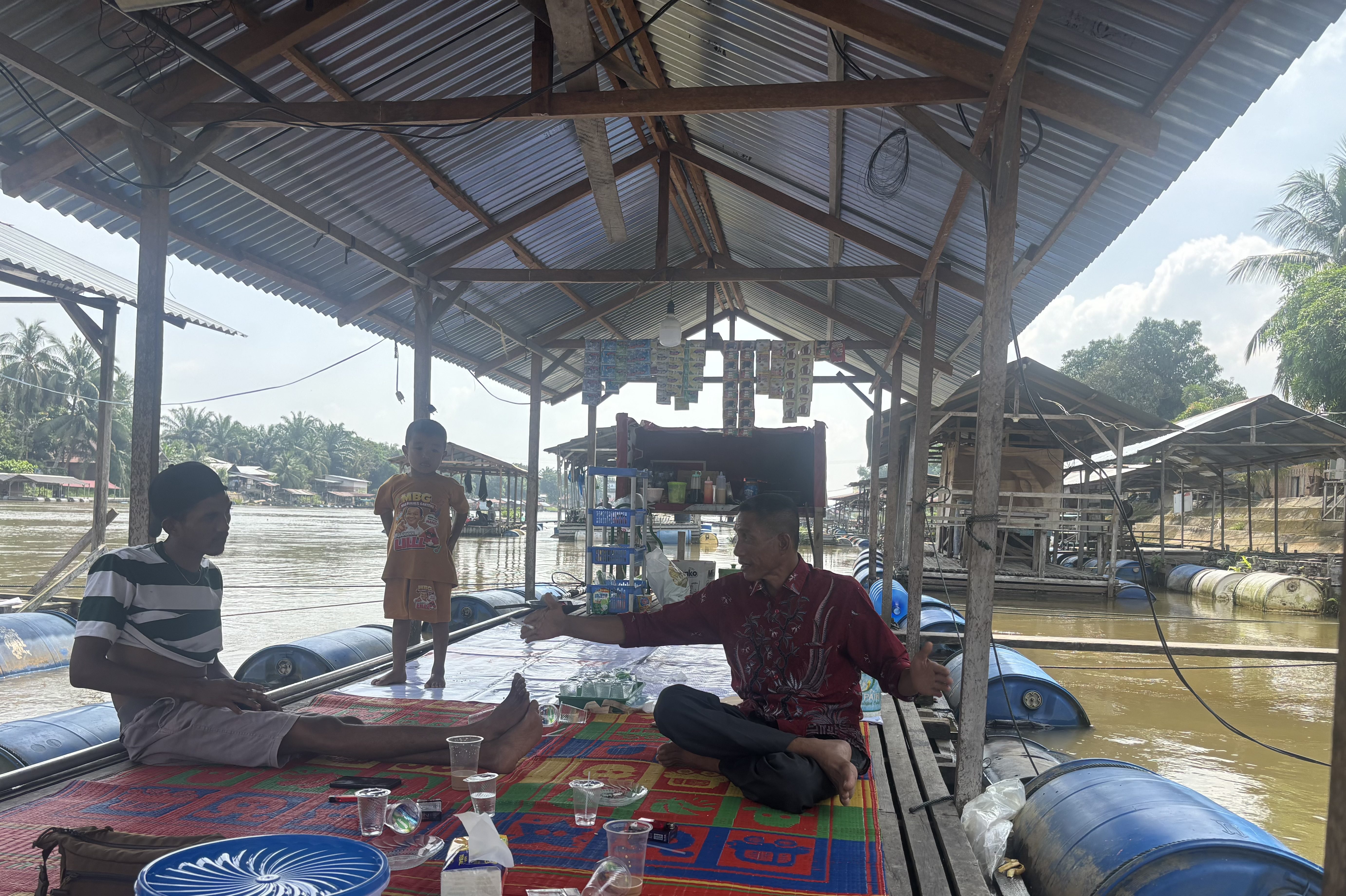 Kisah Pengusaha Keramba Ikan Tapah Buluh Cina-Siak Hulu, Terabaikan Pemerintah Kampar