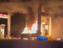 SPBU Harapan Jaya Hang Tuah Pekanbaru Terbakar, Kijang Hangus Saat Isi BBM, Pelangsir BBM?