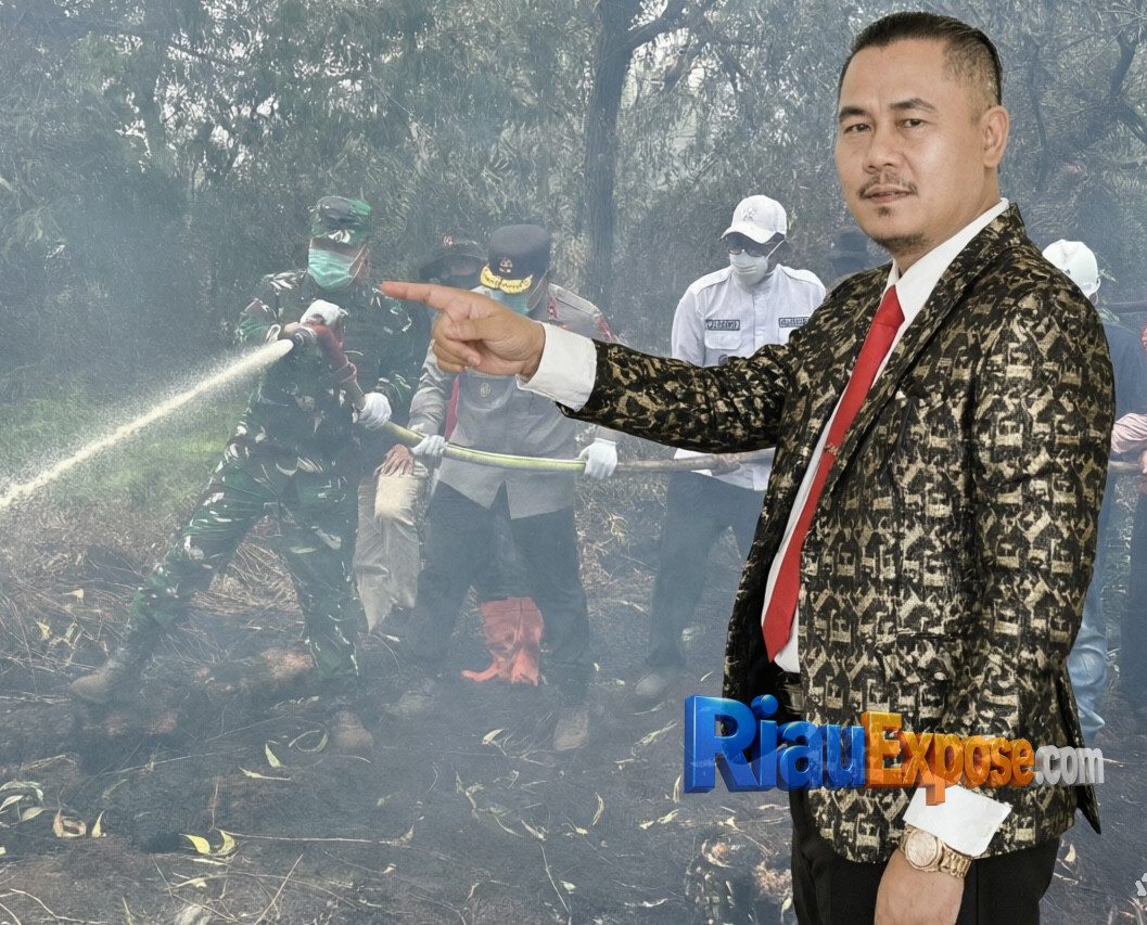 Kabut asap menyelimuti Kota Pekanbaru akibat karhutla di Riau