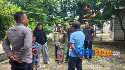 Kadinsos Siak Wan Idris bersama tim Dinsos PPA melakukan asesmen terhadap dugaan eksploitasi tiga anak di Kampung Sam Sam, Kecamatan Kandis.