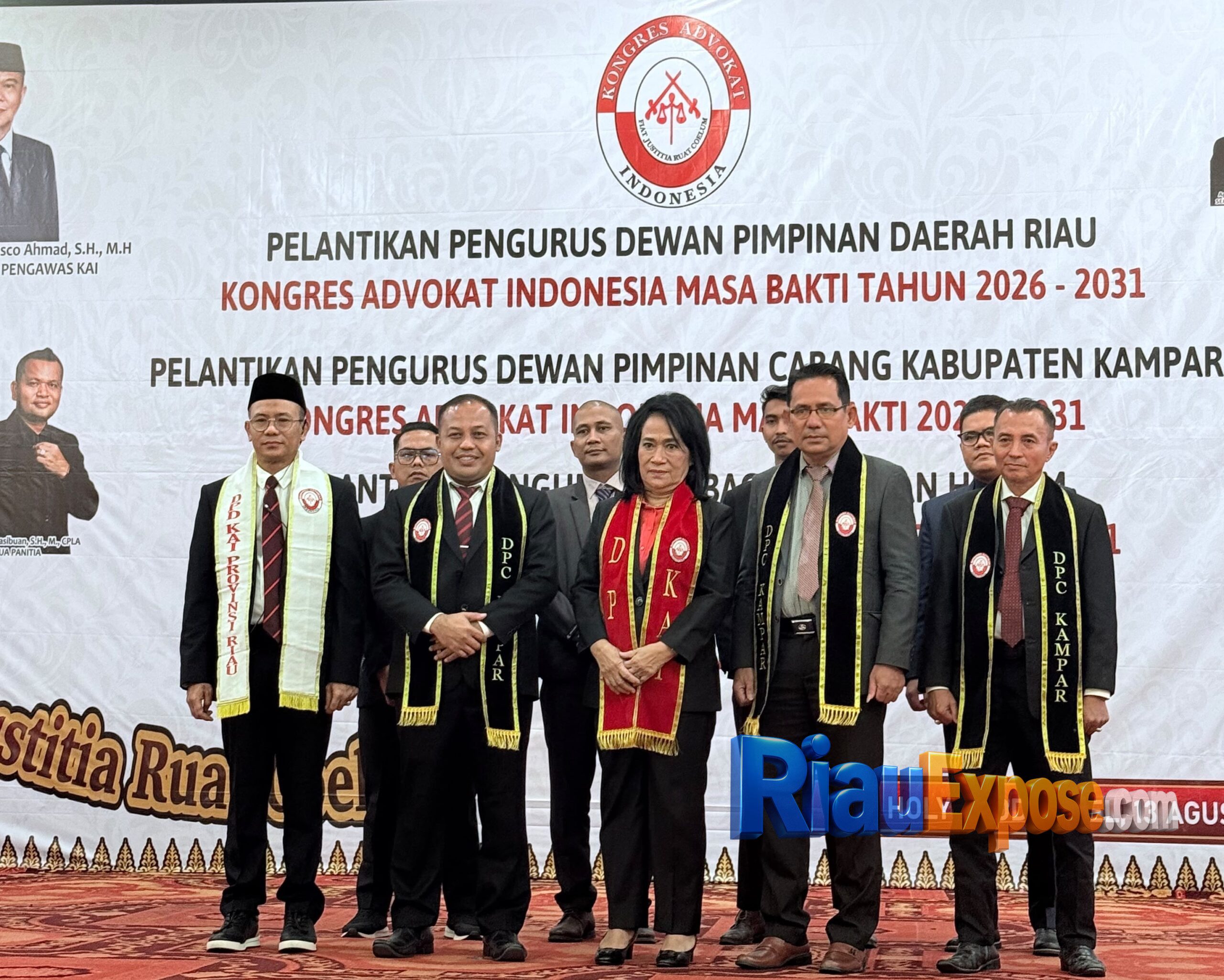 Adv. Abdul Sarif Resmi Nahkodai DPC KAI Kampar, Dilantik Ketum Siti Jamaliah Lubis 1 Advokat Abdul Sarif dilantik sebagai Ketua DPC KAI Kabupaten Kampar periode 2026–2031 oleh Ketum DPP KAI Siti Jamaliah Lubis.