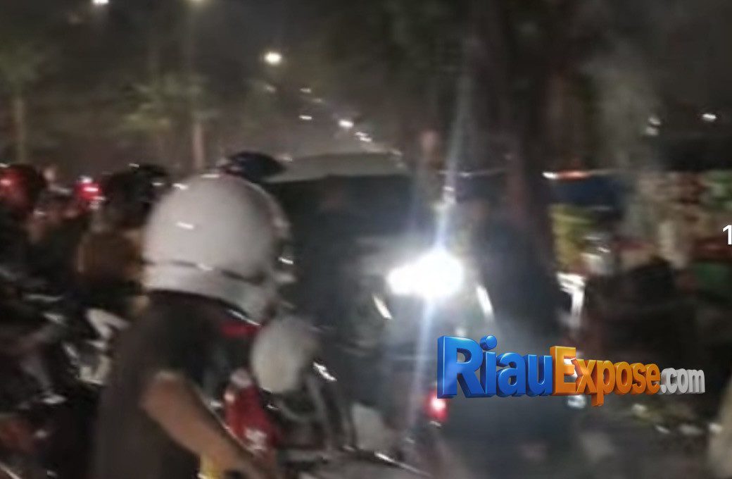 Pemotor Tewas Tabrak Livina di Depan Ratu Mayang Garden Pekanbaru