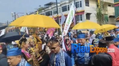 Festival Pacu Jalur Kuansing 2026 di Tepian Narosa menggerakkan ekonomi warga dan UMKM